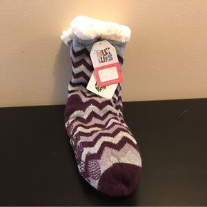 Muk Luks Purple and Gray Chevron Slipper Socks